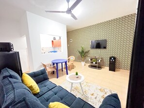 Economy-huoneisto, parveke, kaupunkinäköala | Oleskelualue