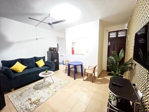 Economy-huoneisto, parveke, kaupunkinäköala | Oleskelualue