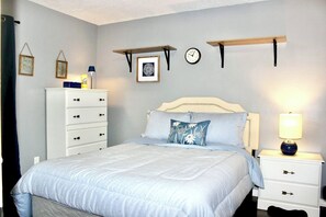 3 slaapkamers, een strijkplank/strijkijzer, wifi, beddengoed