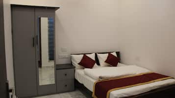 Classic Double Room | Free WiFi