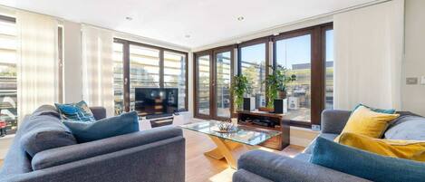 تلفزيون، مكتب