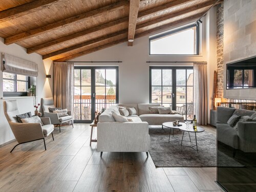 Exclusive AlpinLodge with Wellness near Flachau