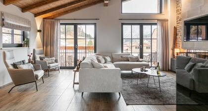 Exclusive AlpinLodge with Wellness near Flachau