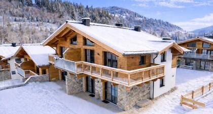 Exclusive AlpinLodge with Wellness near Flachau