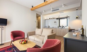 Casa de campo familiar, vista al lago | Espacio para trabajar con laptop y wifi gratis 