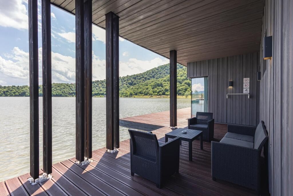 Deluxe Cottage, Lake View | Laptop workspace, soundproofing, WiFi (free)