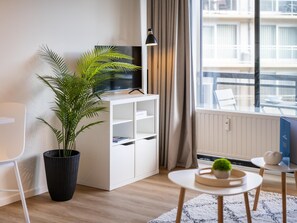 TV - Nicely renovated studio close to the beach (Koksijde)