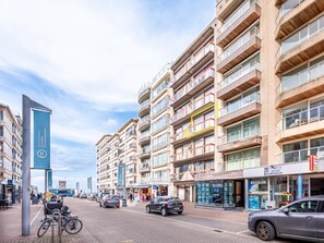 Exterior - Beautiful flat right on the beach (Sint-Idesbald)