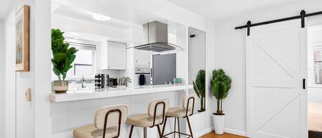 Microwave, oven, stovetop, dishwasher