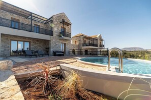 Pool - Villa Seiri – Vacation villa in Crete (Gavalochori)