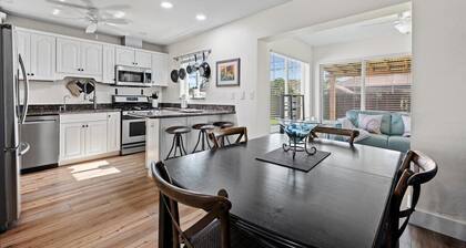 Blue Horizon Boca-Coastal 2BR/2BA Getaway