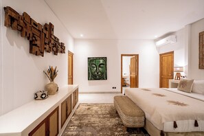 奢华别墅, 5 间卧室, 私人游泳池, 泳池景观 | 客房内保险箱、遮光窗帘、免费 WiFi、床单