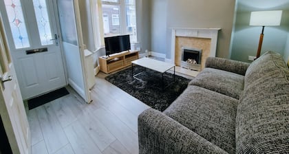 Stylish Modern Home comfy setting by Everton Park