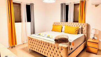 Apartment, 4 Bedrooms, Smoking, Balcony | 4 bedrooms