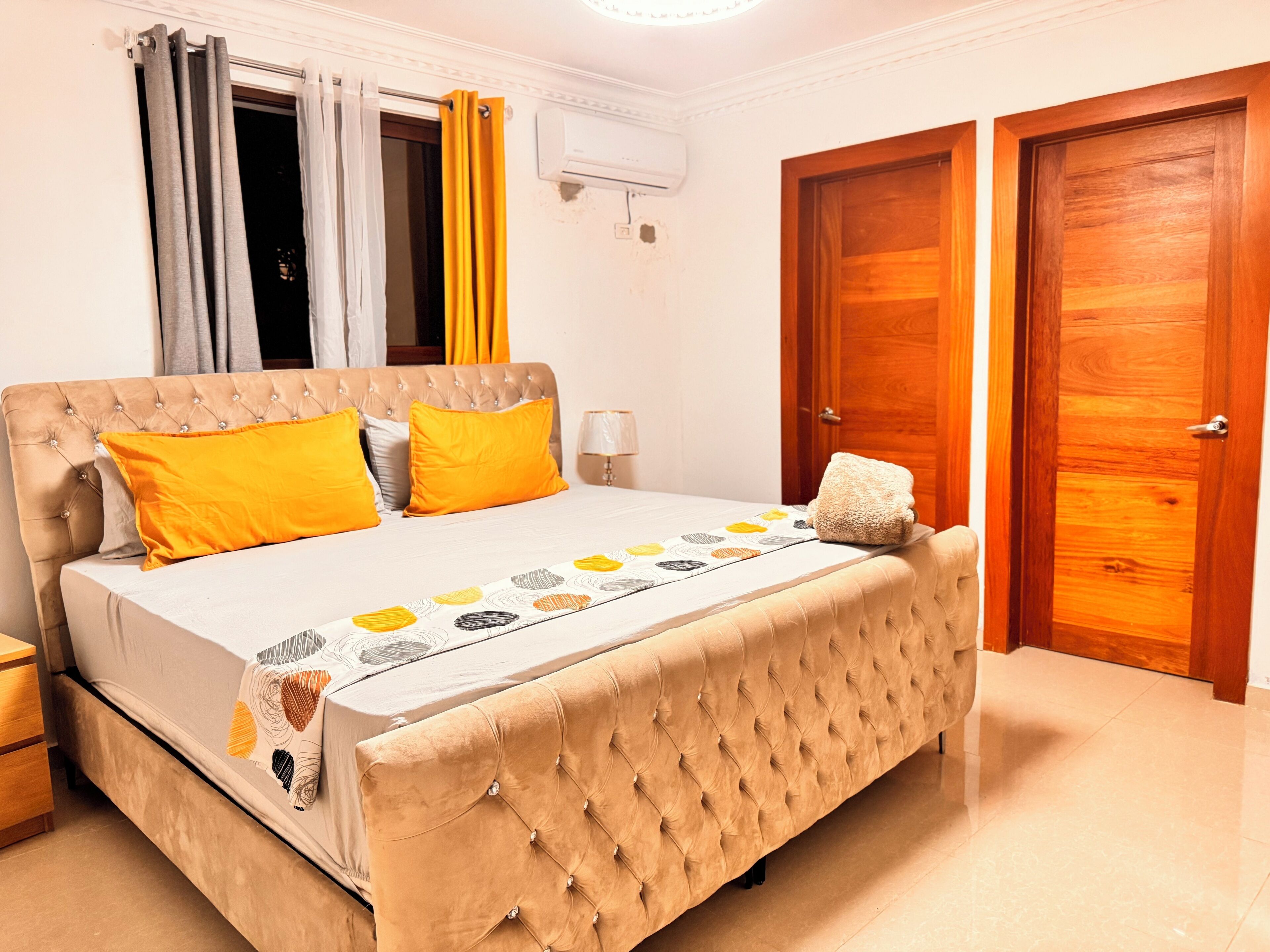 Apartment, 4 Schlafzimmer, Raucher, Balkon | 4 Schlafzimmer