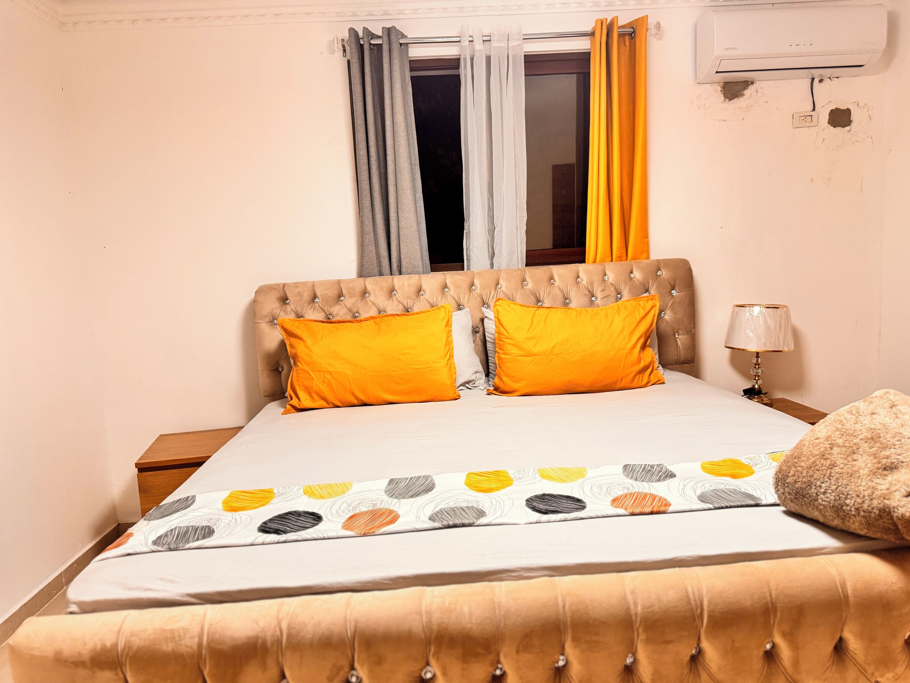 Apartment, 4 Bedrooms, Smoking, Balcony | 4 bedrooms