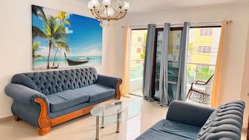 Lejlighed - 4 soveværelser - ryger - balkon | Stue