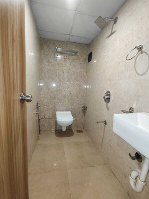 Bathroom - HOTEL BKC NX Rooms (Mumbai)