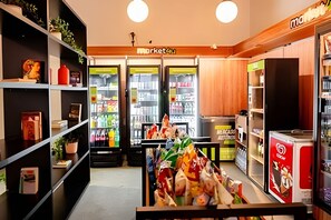 Gift shop - UENO 906 (Sao Paulo)