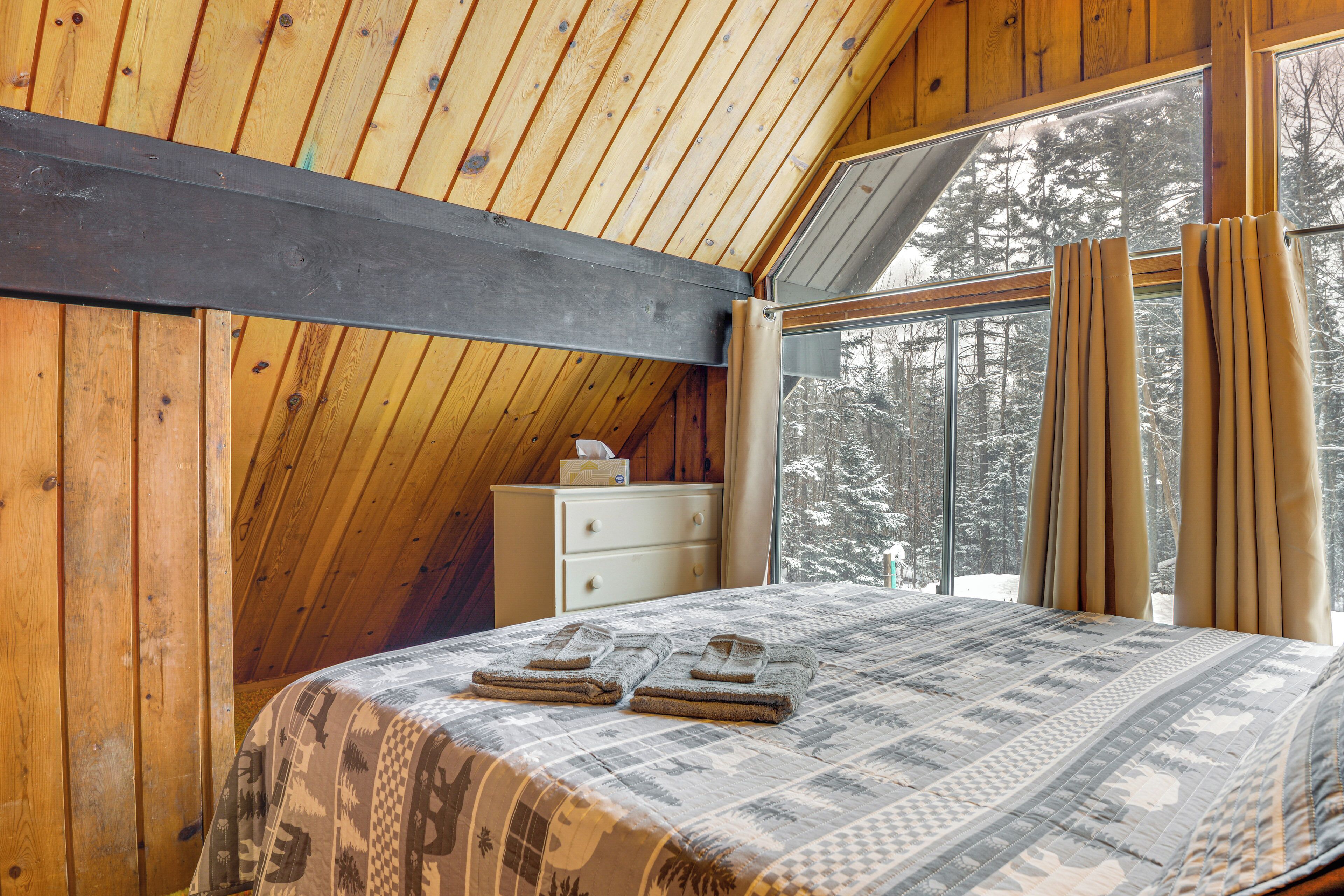 4 多间卧室、旅行婴儿床、上网接入、床单