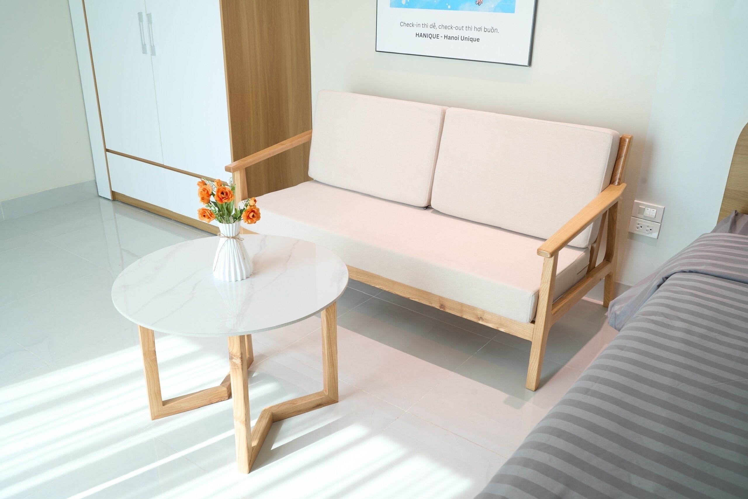 Deluxe Room, 1 Queen Bed, Balcony, City View | Desk, laptop workspace, travel crib, rollaway beds