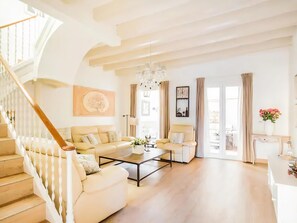 Villa | 4 bedrooms - Sitges Spaces Beach House 4 Bedrooms (Sitges)