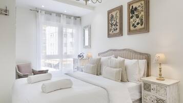 5 bedrooms