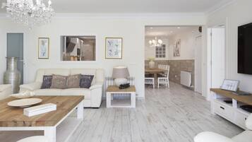 5 bedrooms