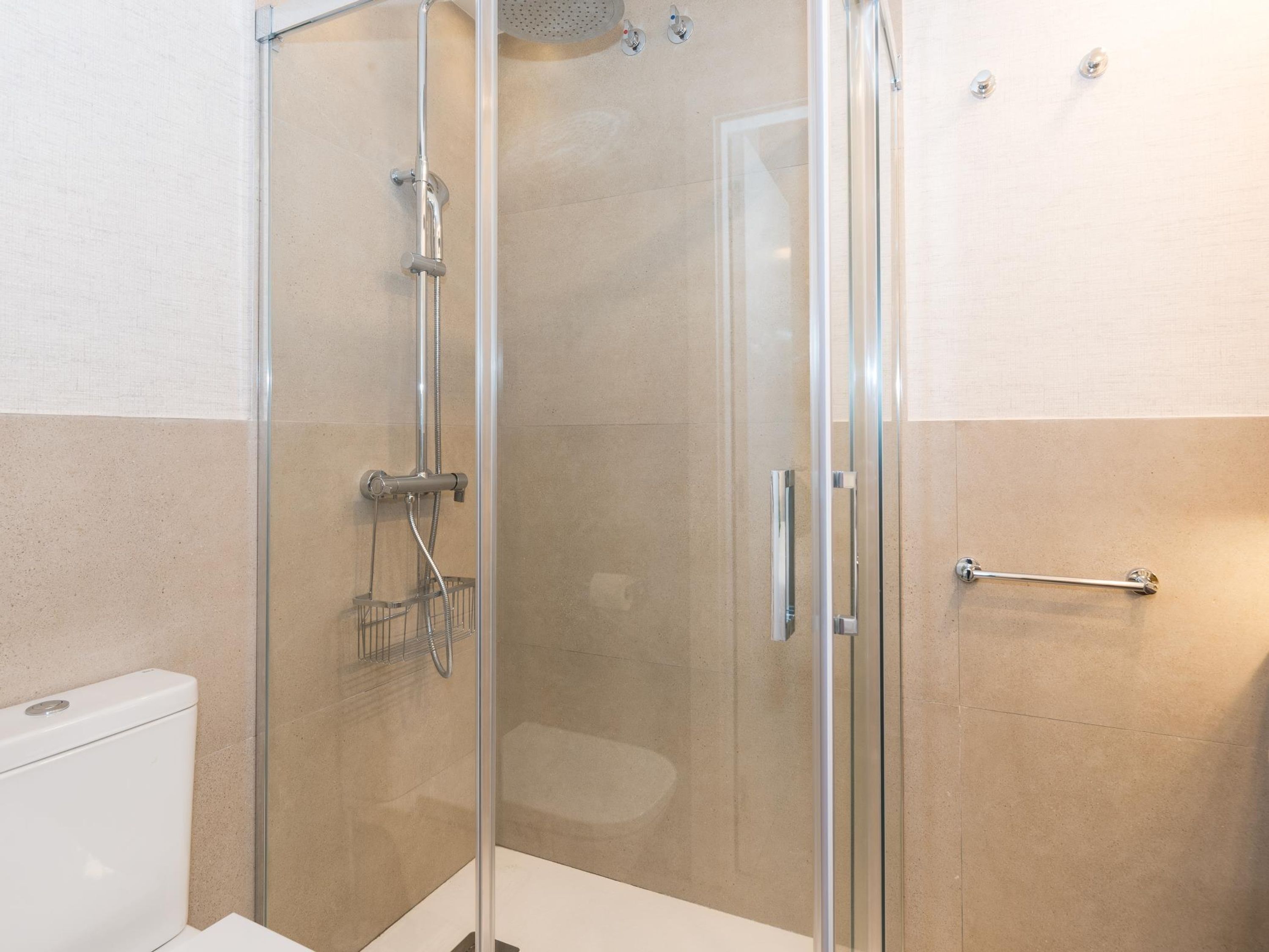 2 bedrooms