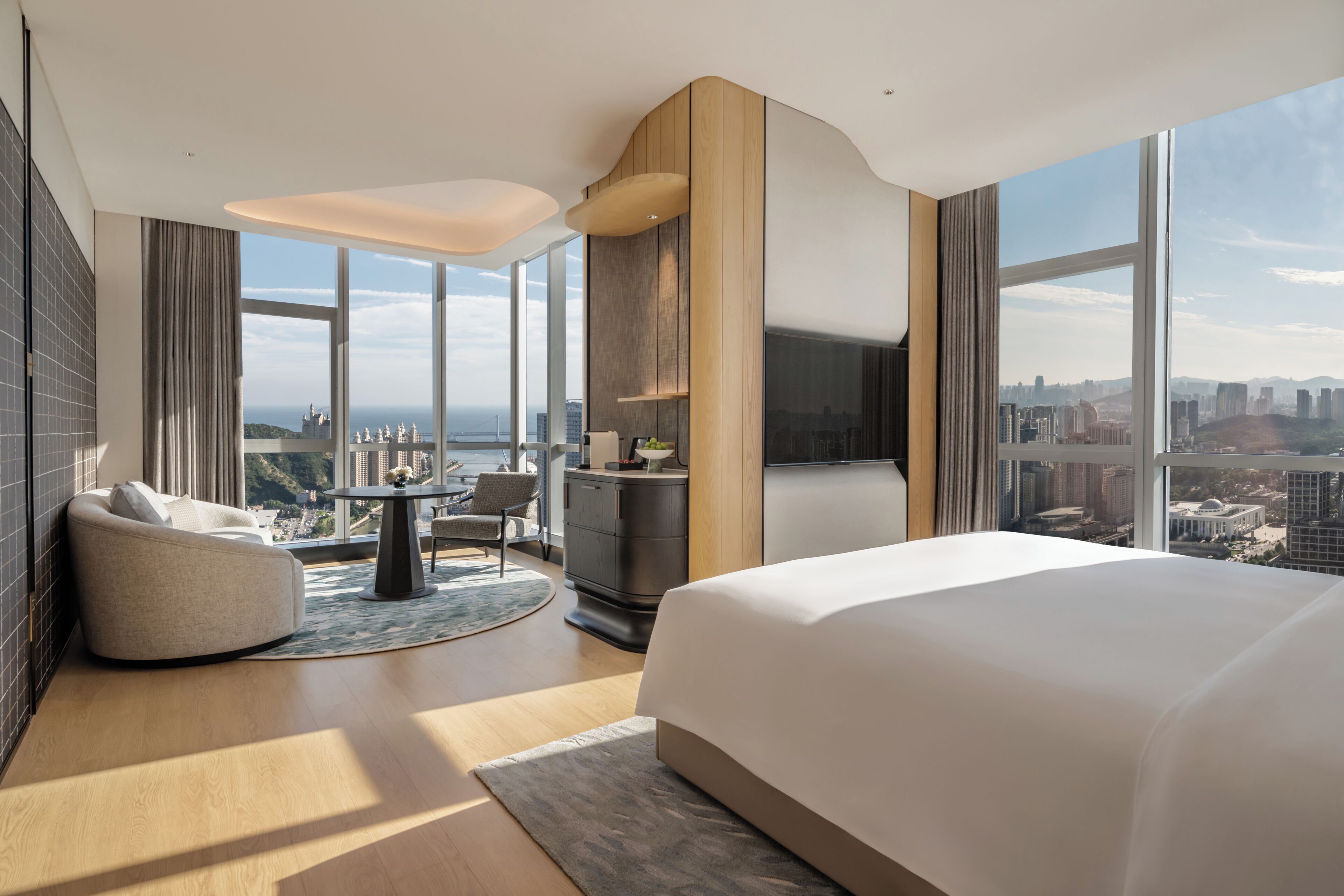 Premier Suite, Sea View | Living area | 43-inch TV with cable channels