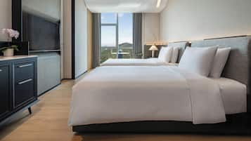 Minibar, in-room safe, desk, free WiFi