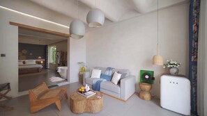 TV - TANG House (Wanning)