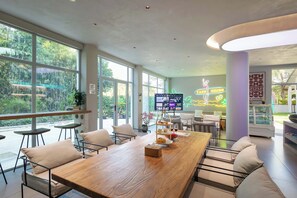 Lobby sitting area - TANG House (Wanning)