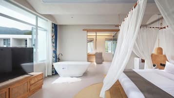 Premier Double Room, Courtyard View | Living area | TV