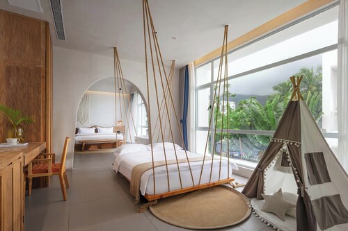 TANG House
