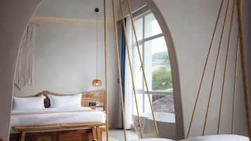 Comfort Twin Room, Courtyard View | Desk, laptop workspace, blackout curtains, free WiFi