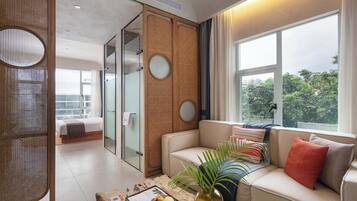 Deluxe Double Room, Courtyard View | Desk, laptop workspace, blackout drapes, free WiFi