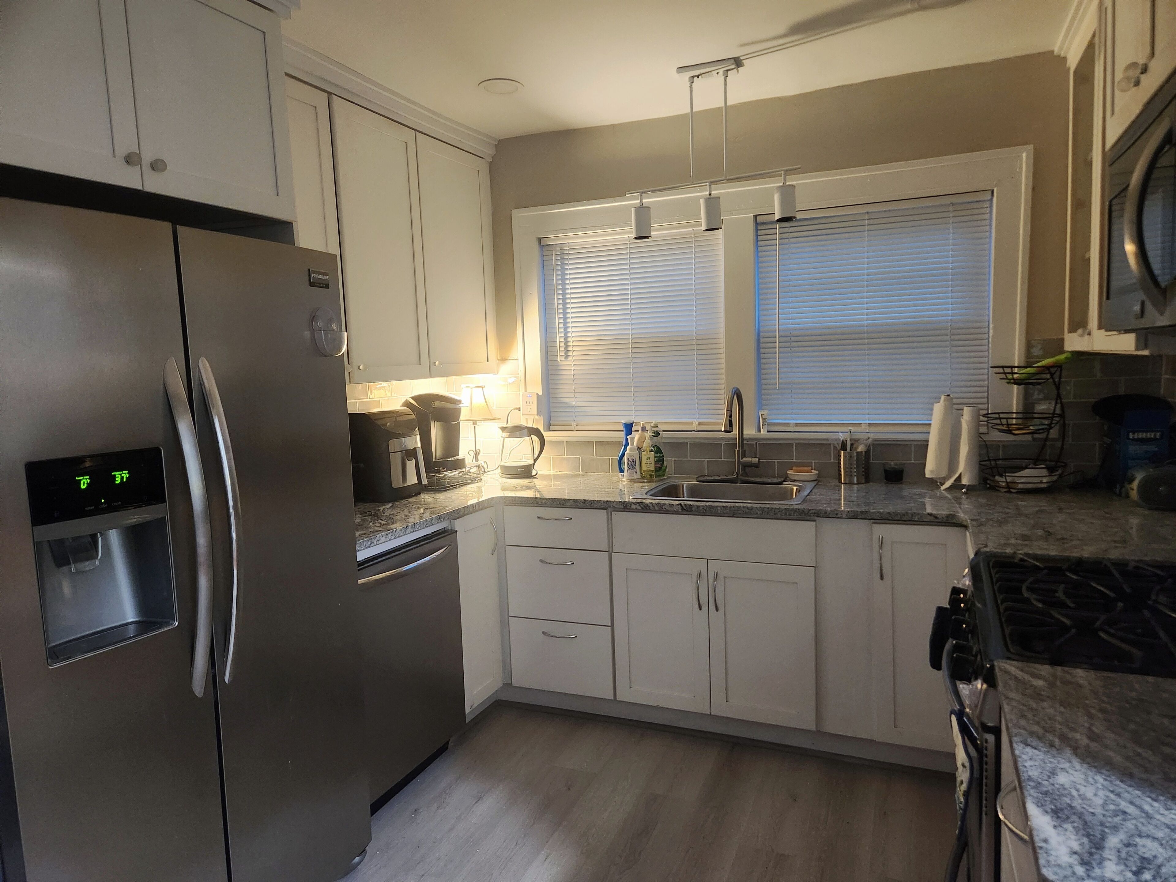 Micro-ondas, fogão, cooktop, lava-louças