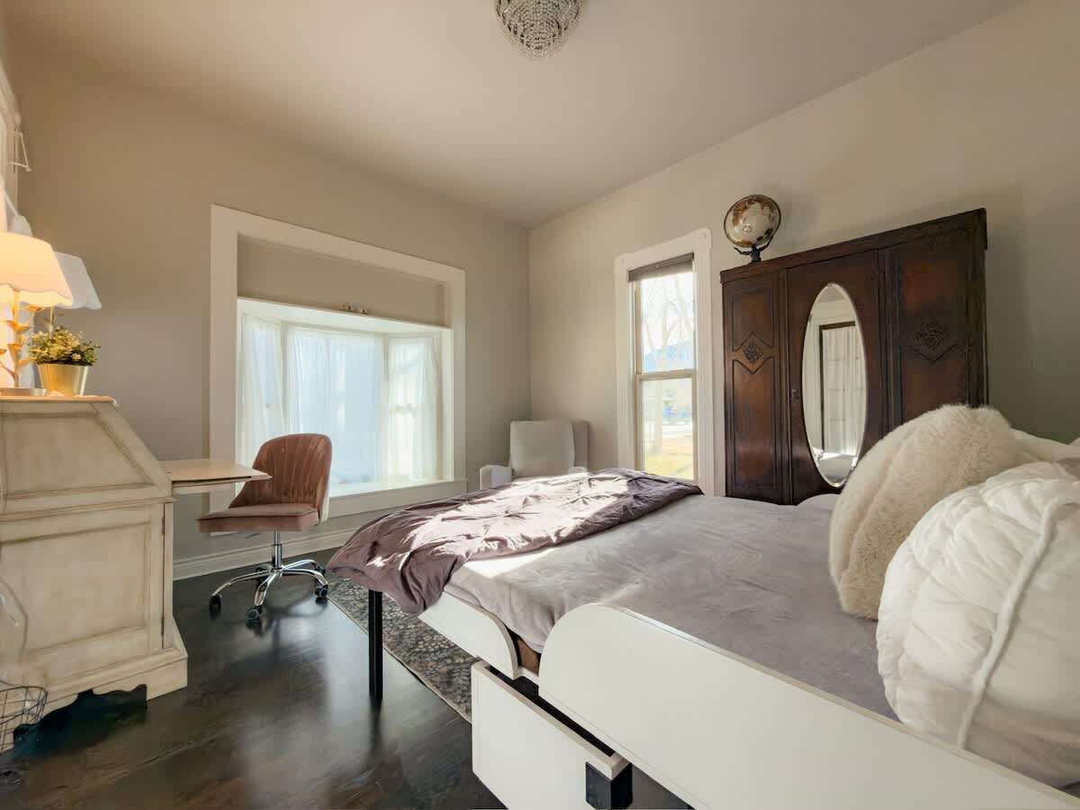 2 sovrum, strykjärn/strykbräda, wi-fi och sängkläder