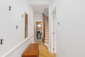 Interior - Stylish 3BDR Garden Home near Alexandra Palace (Greater London)