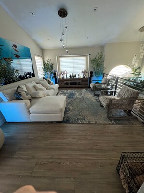 Interior - Perfect 2-bedroom Serene Oasis in the Desert! (Phoenix)