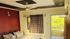 Unclassified image, 4 of 28, button - Hotel Kadam Palace (Kalamgaon kalamkar)