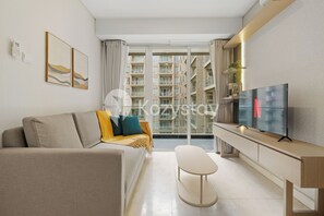 Apartment, 2 Schlafzimmer, Blick auf den Innenhof | Wohnzimmer | Smart-TV, Netflix, Streaming-Dienste