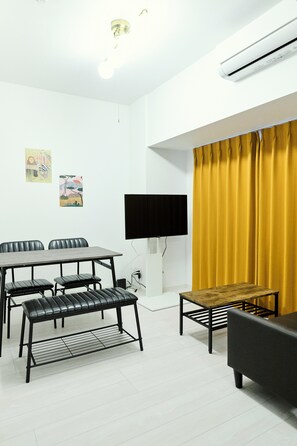 Apartment | Living area - CREST Nishijin (Fukuoka)