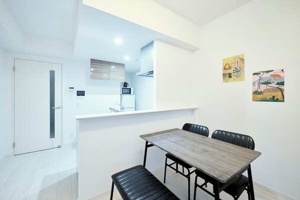 Living area - CREST Nishijin (Fukuoka)