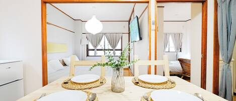 2 bedrooms, desk, iron/ironing board, free WiFi