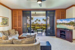 Smart TV - Ocean View Getaway - Beach Access (Waimea)