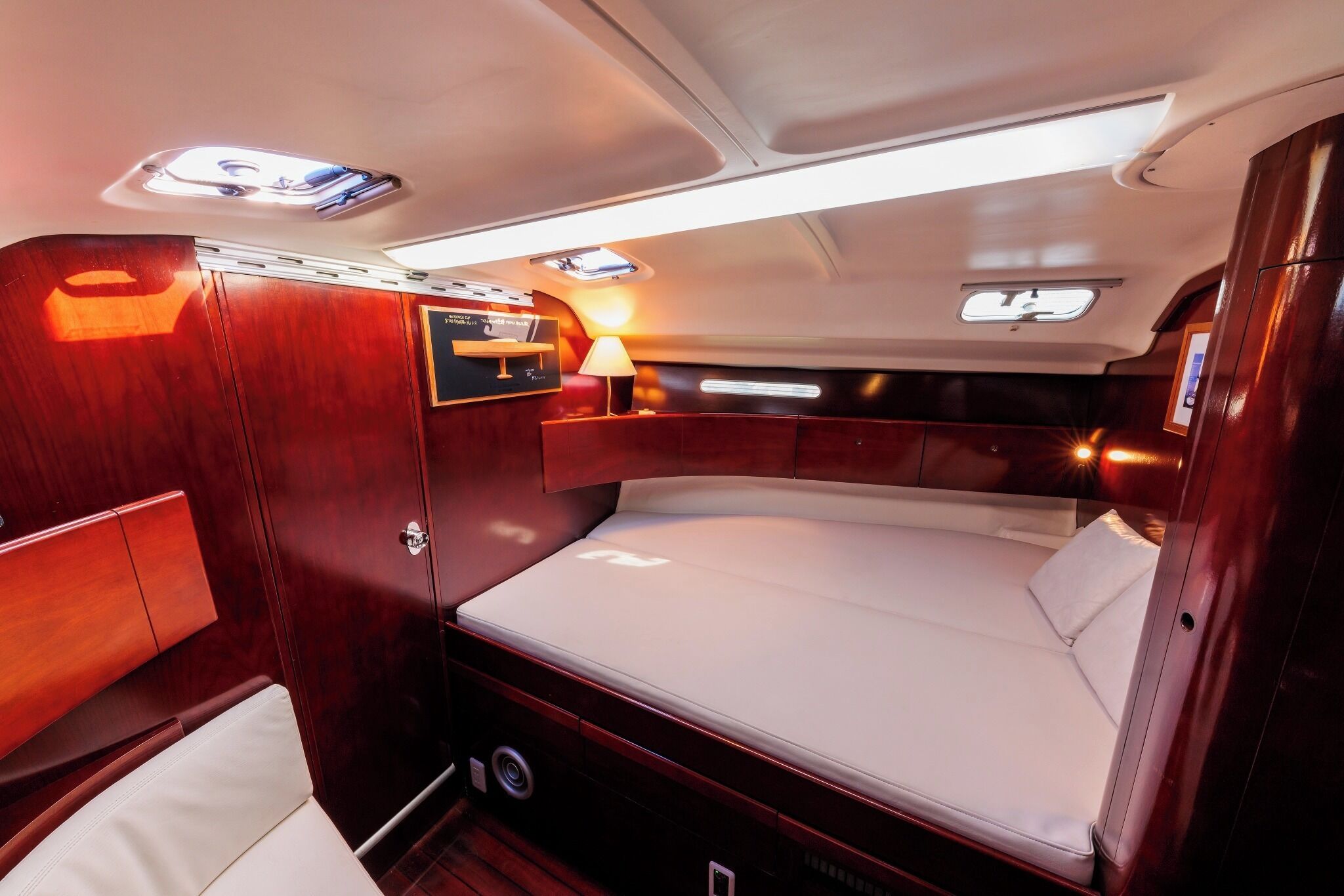 3 室のベッドルーム、WiFi (無料)