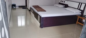 Room - Nisarg Guest House (Alibag)