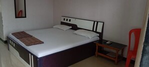 Free WiFi - Nisarg Guest House (Alibag)